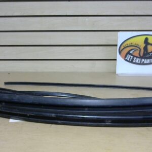 1999 Yamaha GP 800 Trim Assembly Side Gunwale Rear Rubrail GP7-U2512-10-00 GP7-U252C-10-00